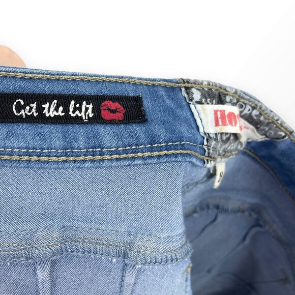 90s HOT KISS Vintage Mid Wash High Rise Rolled Hem Shorts - Picture 5 of 7